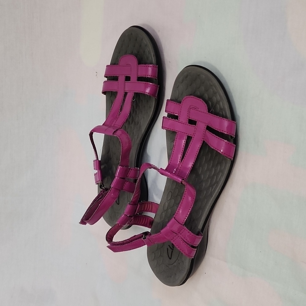 Women's Clark Sandals Purple Size 9.5M Sling Back Velcro